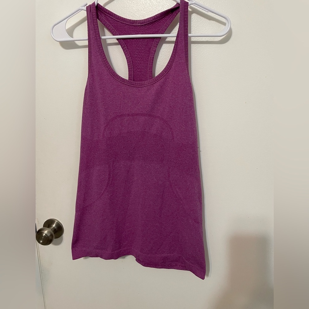 Lululemon Athletica Woman’s 8 Swiftly Tech Vivid Plum Racerback workout Tank